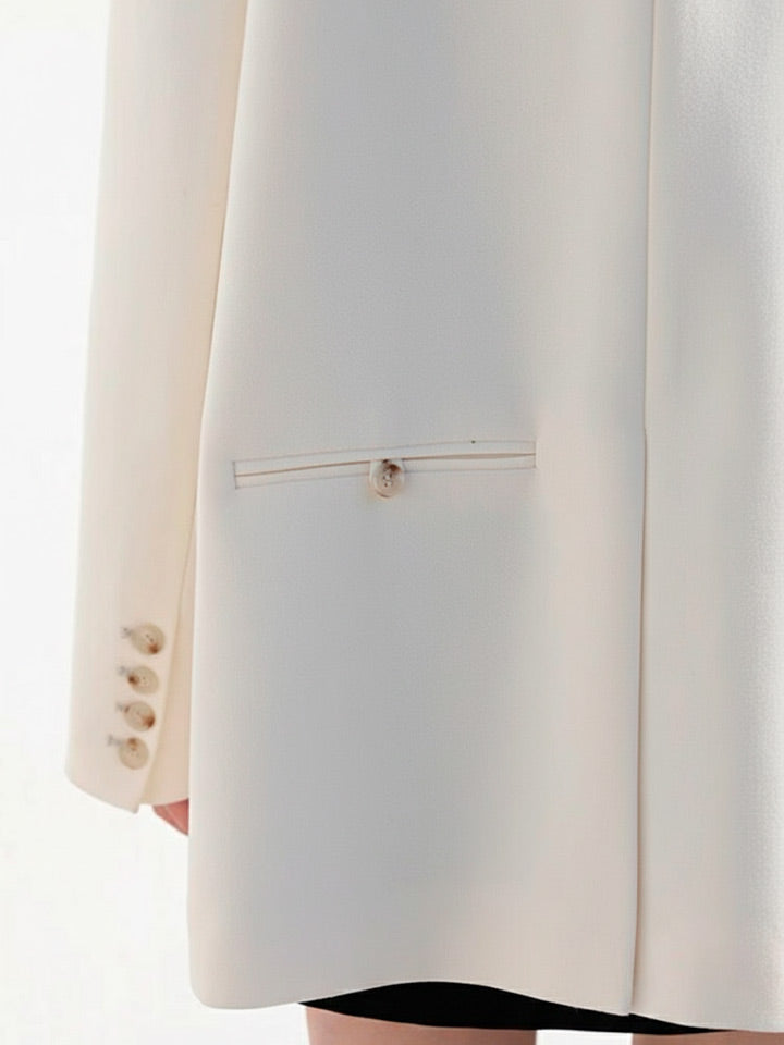 Refined Double-Breasted Blazer in Classic Solid